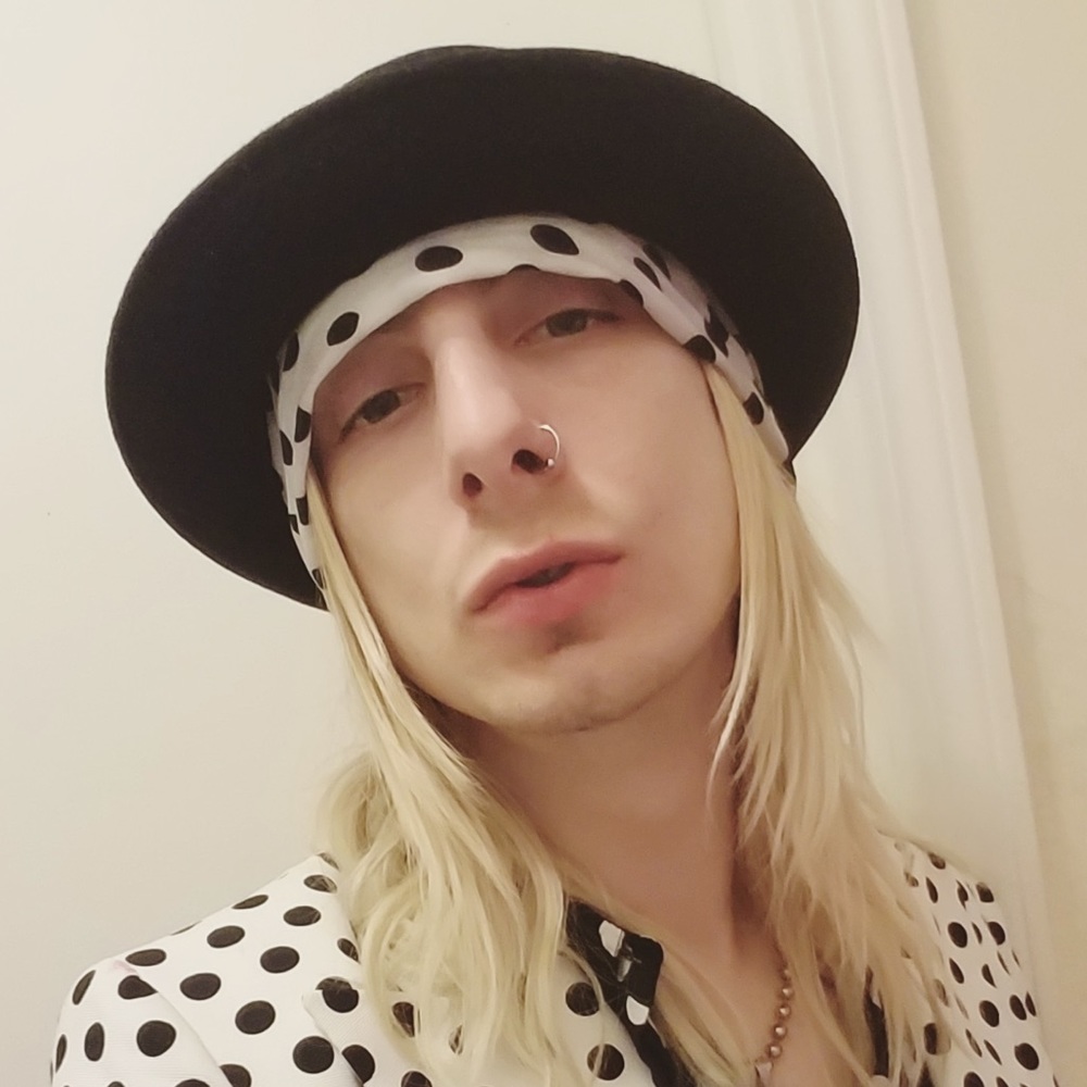 Meet your Posher, Cody